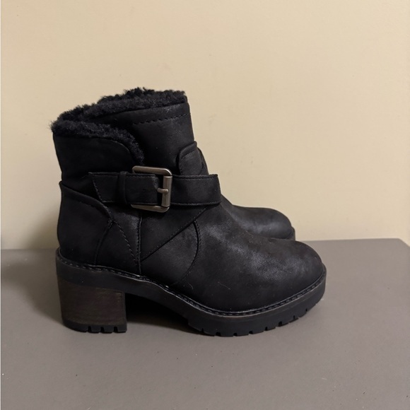 Crown Vintage Shoes - Women’s Crown Vintage Jolie Ankle Boots